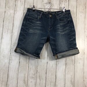 Bubblegum Distressed Textured Cuffed Denim Shorts 15/16